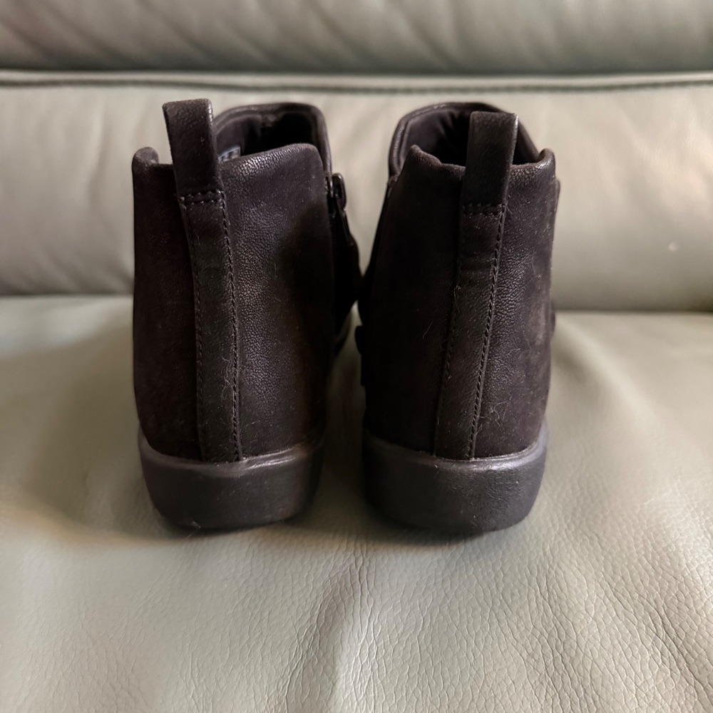 Clarks Cloudsteppers Sillian 2.0 High Black Ruched Ankle Booties Womens 8.5 M - Picture 8 of 10